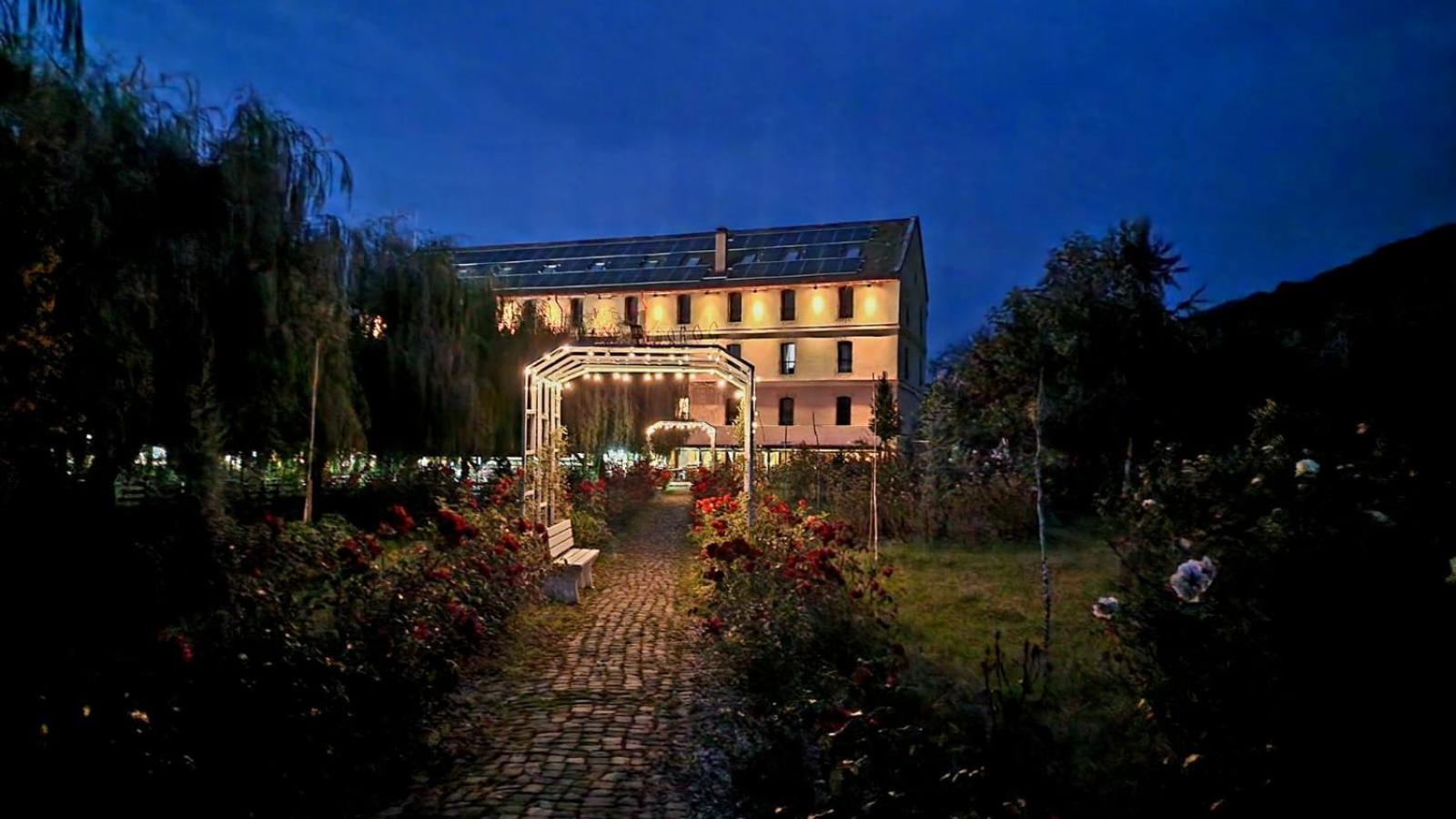 Hanul Moara Cu Noroc Ineu  Exterior foto